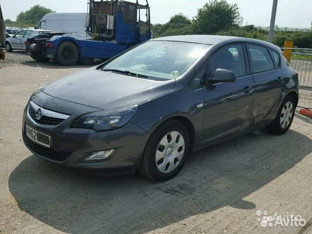 Дверь капот фара бампер Opel Astra J