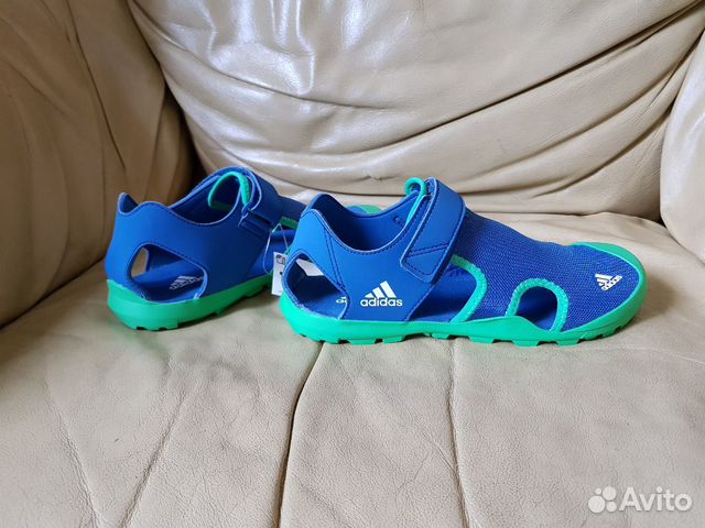 Сандалии Adidas новые детские 36 и 36.5 р