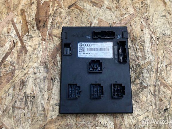 Блок комфорта Audi A8 D4 cgwd 2013 Блок комфорта Audi A8 D4 cgwd 2013