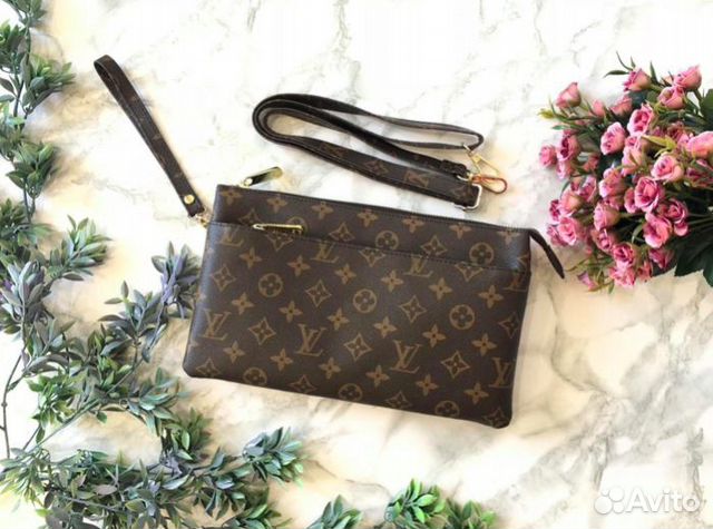 Сумка-клатч Louis Vuitton