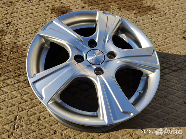 Комплект нового литья R14 4x100 Скад Крит Комплект нового литья R14 4x100 Скад Крит