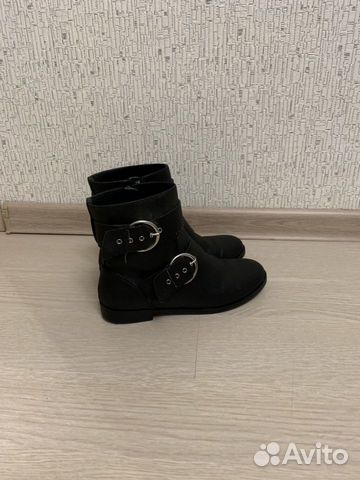 Ботинки на девочку Zara
