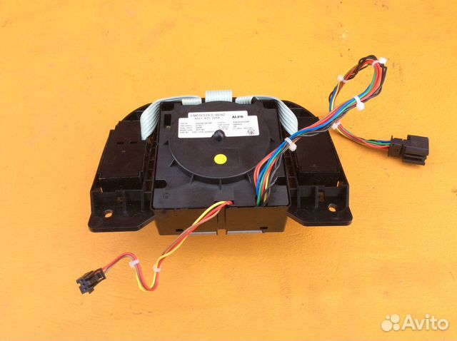 Блок кнопок консоли Mercedes w221 w216 S CL 221 Блок кнопок консоли Mercedes w221 w216 S CL 221