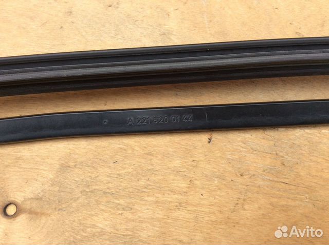 Поводок стеклоочистителя левый Mercedes W221 S Поводок стеклоочистителя левый Mercedes W221 S