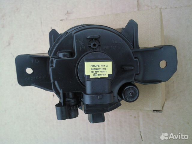 Противотуманка правая Nissan Infiniti 261508990A