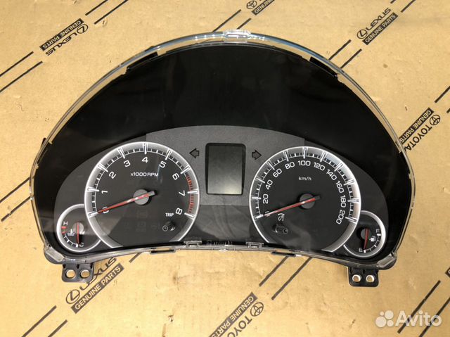 Suzuki Swift приборная панель 34100-68LB4-000 Suzuki Swift приборная панель 34100-68LB4-000