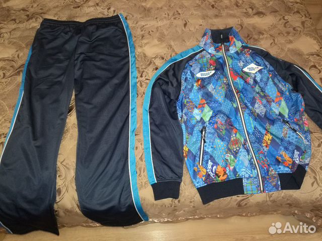 Костюм спортивный Костюм спортивный