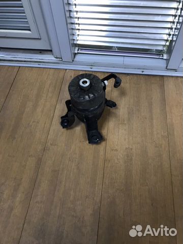 Опора двс Toyota Camry V70 Опора двс Toyota Camry V70