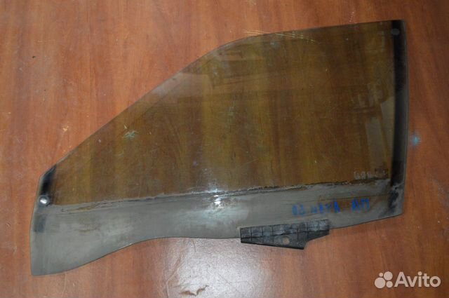 Стекло двери переднее,заднее Ауди 80 В3