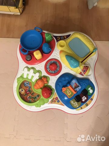 Развивающий стол Chicco Развивающий стол Chicco