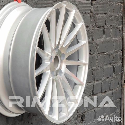 Новые стильные диски Vossen VFS2 R18 на Ниву, УАЗ Новые стильные диски Vossen VFS2 R18 на Ниву, УАЗ