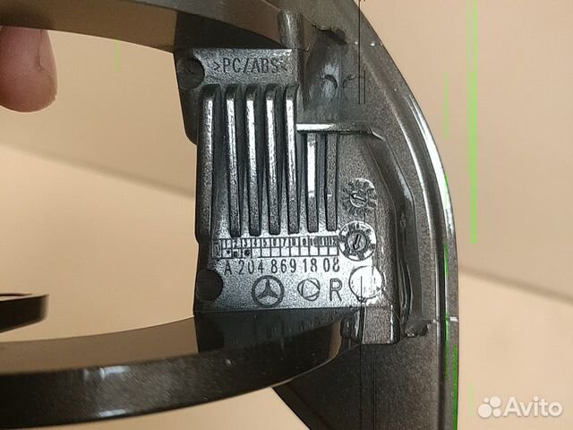 Крышка омывателя фары правая Mercedes GLK204 X204 Крышка омывателя фары правая Mercedes GLK204 X204