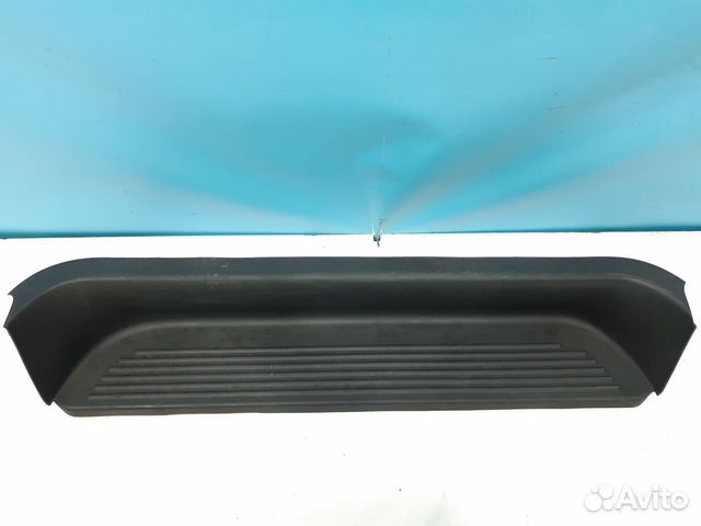 Накладка порога левая Hyundai Grand Starex 1