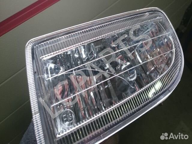 Фара противотуманная левая Toyota Land Cruiser 100 Фара противотуманная левая Toyota Land Cruiser 100