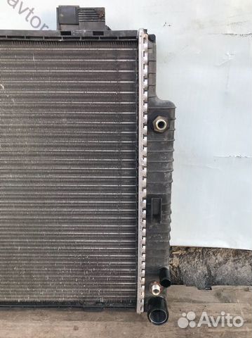Радиатор двс Mercedes E-Class W210 111.957 2.0L Радиатор двс Mercedes E-Class W210 111.957 2.0L