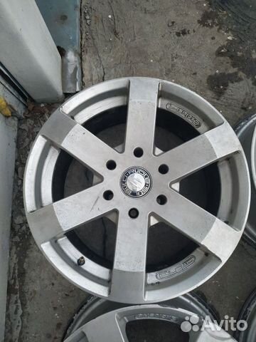 Диски бу литые R18 NA на Toyota Land Cruiser Lexus