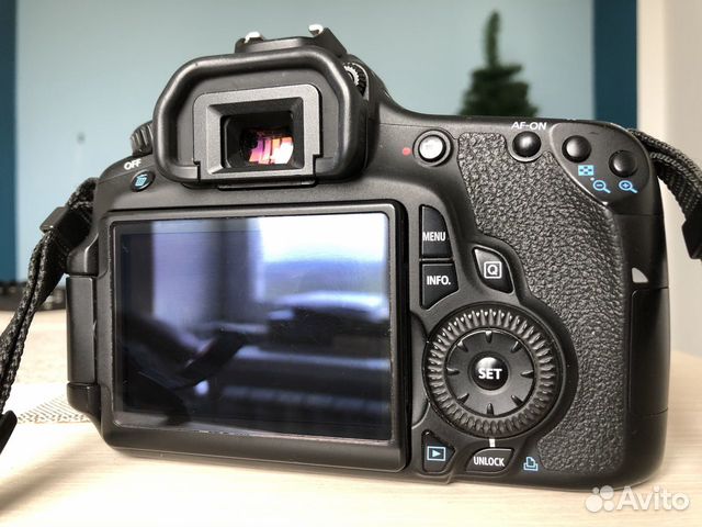 Фотоаппарат Canon EOS 60D Фотоаппарат Canon EOS 60D