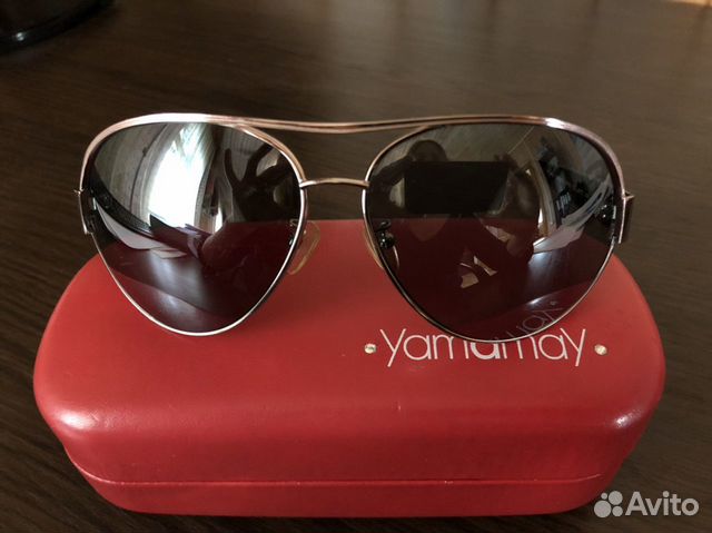Солнцезащитные очки фирмы yamamay