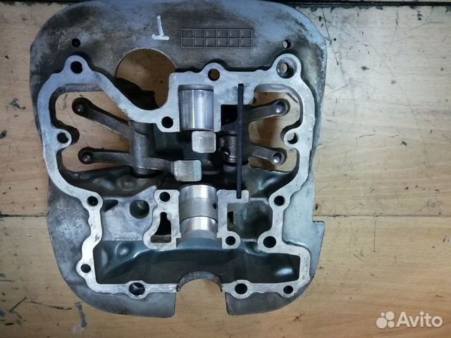 Крышка клапонов задняя сузуки интрудер 750