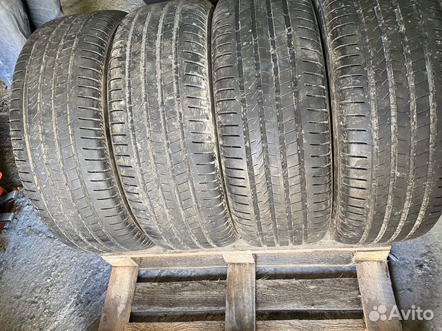 23555R18 Bridgestone
