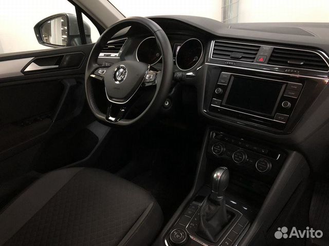 Volkswagen Tiguan 1.4 AMT, 2019, 37 156 км Volkswagen Tiguan 1.4 AMT, 2019, 37 156 км