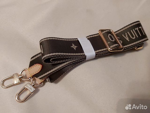 Новый плечевой ремень Louis Vuitton зеленый Новый плечевой ремень Louis Vuitton зеленый