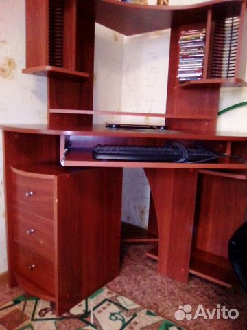 Компьютерный стол угловой Компьютерный стол угловой