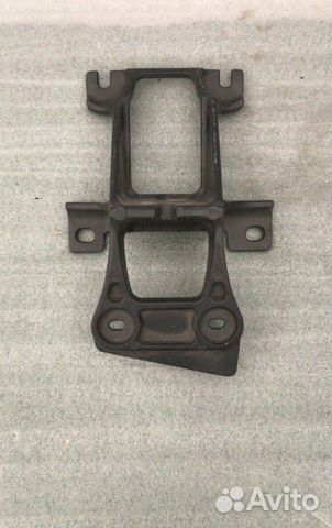 Кронштейн порога Land Rover Range Rover Кронштейн порога Land Rover Range Rover