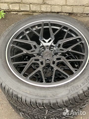 Комплект колес R21 на BMW X7 Комплект колес R21 на BMW X7