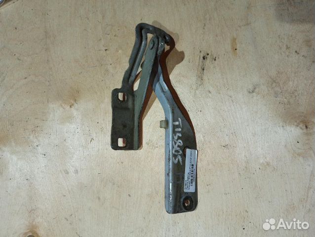 Петля капота передняя правая Nissan Primera P12 Петля капота передняя правая Nissan Primera P12
