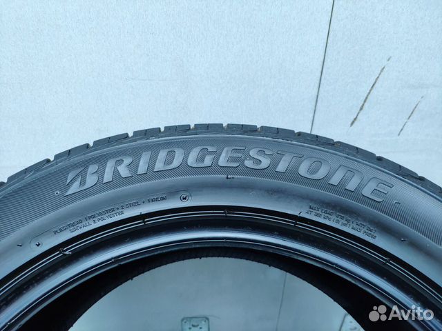 Bridgestone MY-02 Sporty Style 215/55/17 3шт Bridgestone MY-02 Sporty Style 215/55/17 3шт