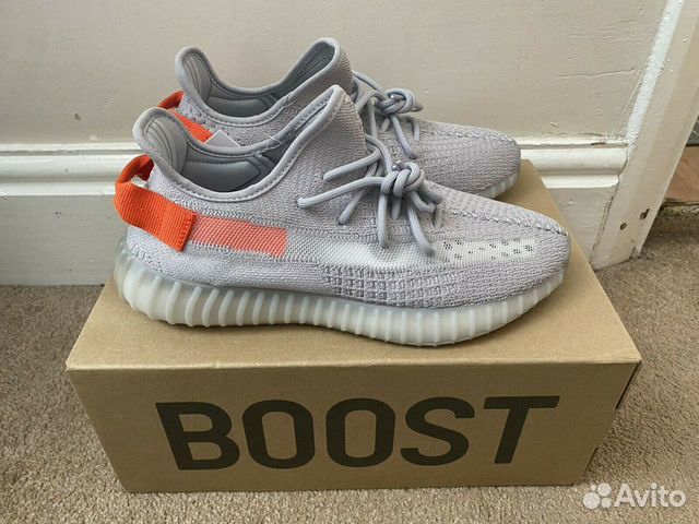 Adidas Yeezy Boost 350 v2 Tail Light Adidas Yeezy Boost 350 v2 Tail Light