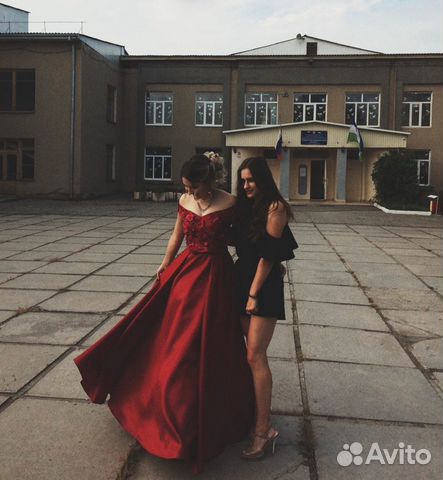 Платье вечернее Платье вечернее