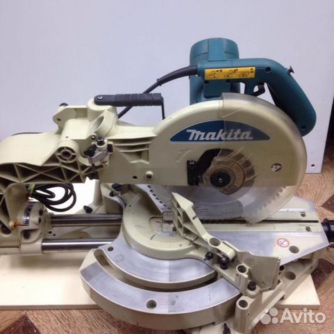 Торцовочная пила Makita LS1214, б/у Торцовочная пила Makita LS1214, б/у