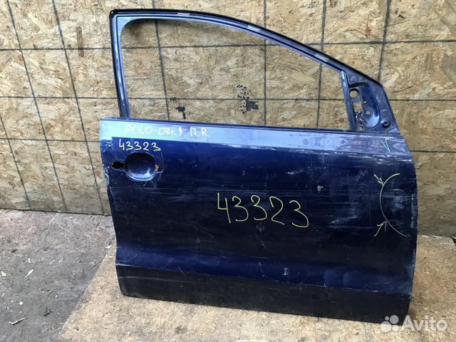 Дверь передняя правая VW Polo (HB) 2009) Дверь передняя правая VW Polo (HB) 2009)
