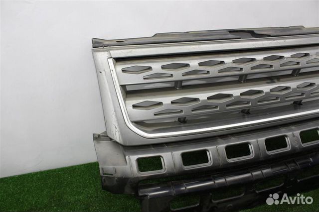 Решетка радиатора Freelander 2 (черная) Решетка радиатора Freelander 2 (черная)