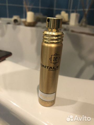 Пустые флаконы от парфюма Versace Jeans и Montale Пустые флаконы от парфюма Versace Jeans и Montale