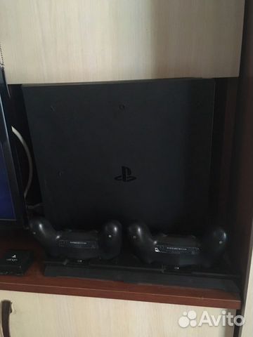 Sony PS4 pro 1trb