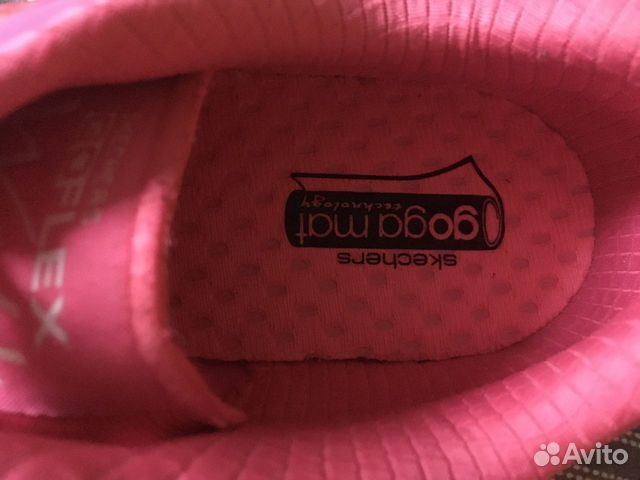 Кроссовки женские