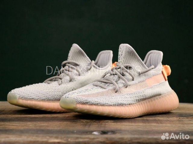 Кроссовки Adidas Yeezy Boost 350 v2 Кроссовки Adidas Yeezy Boost 350 v2