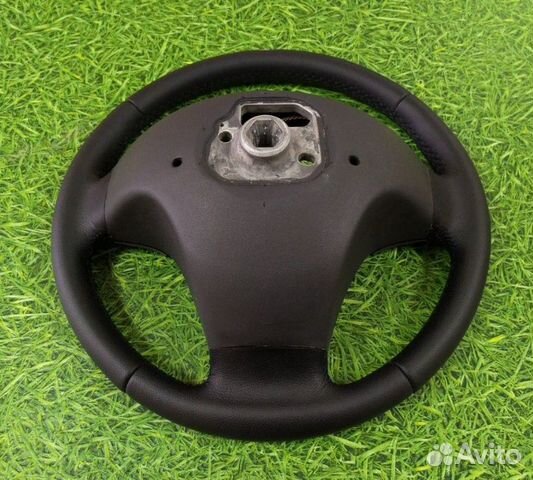 Кожаный руль Volvo S40 S60 C30 C50 V50 V70 Кожаный руль Volvo S40 S60 C30 C50 V50 V70