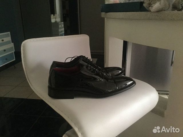 Мужские черные лаковые туфли hugo boss 41.5-42 Мужские черные лаковые туфли hugo boss 41.5-42
