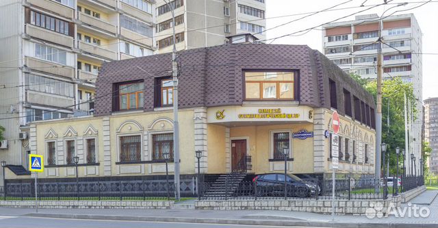 Помещение свободного назначения, 976 м²