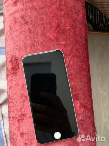 Телефон iPhone 6S