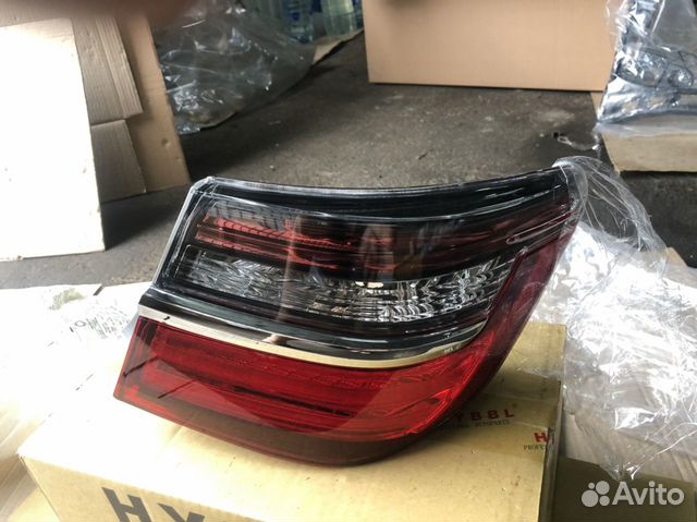 Toyota Camry V55 Фонарь правый