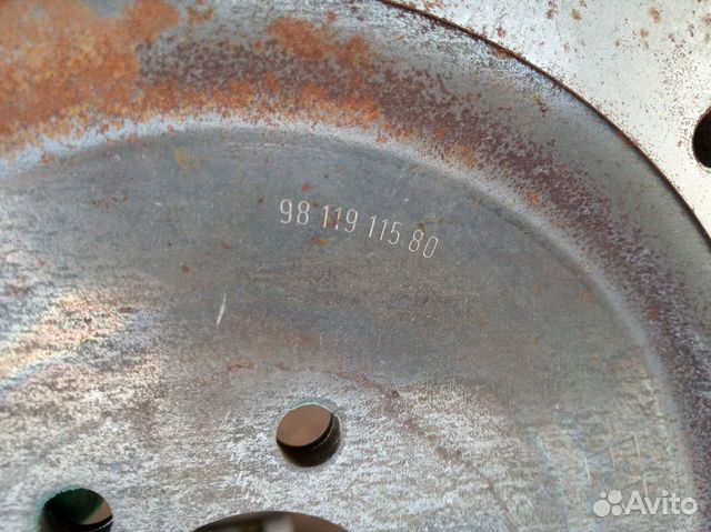 Маховик 9811911580 Пежо-Ситроен 1.2Т EB2DT АКПП Маховик 9811911580 Пежо-Ситроен 1.2Т EB2DT АКПП