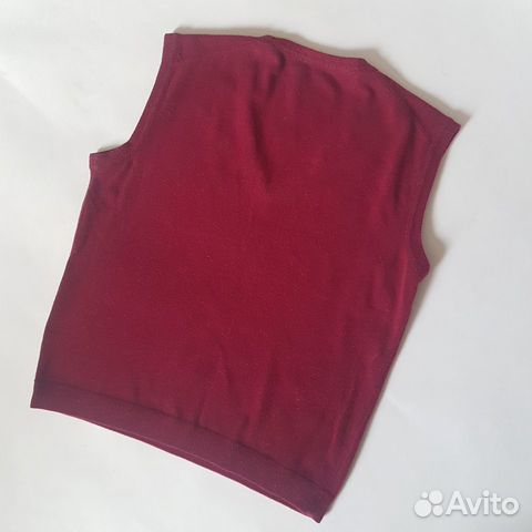 Жилет безрукавка трикотажная вишневая Жилет безрукавка трикотажная вишневая