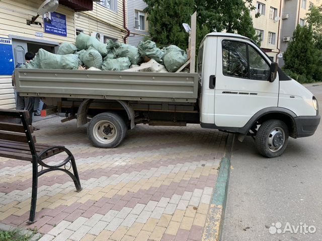Вывоз мусора с грузчиками и без