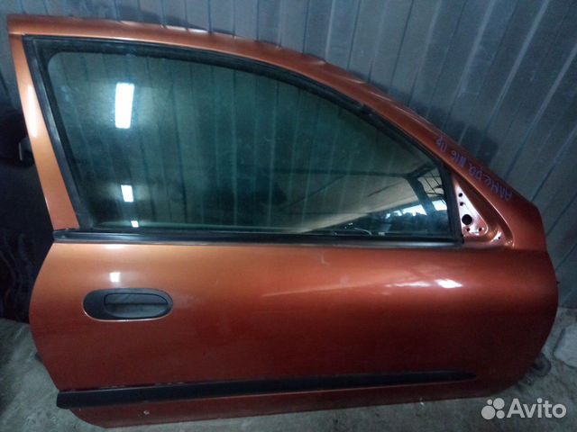 Дверь передняя правая (Nissan Almera) Дверь передняя правая (Nissan Almera)