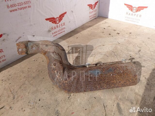 Кронштейн переднего крыла правый A18-42679-001 Кронштейн переднего крыла правый A18-42679-001